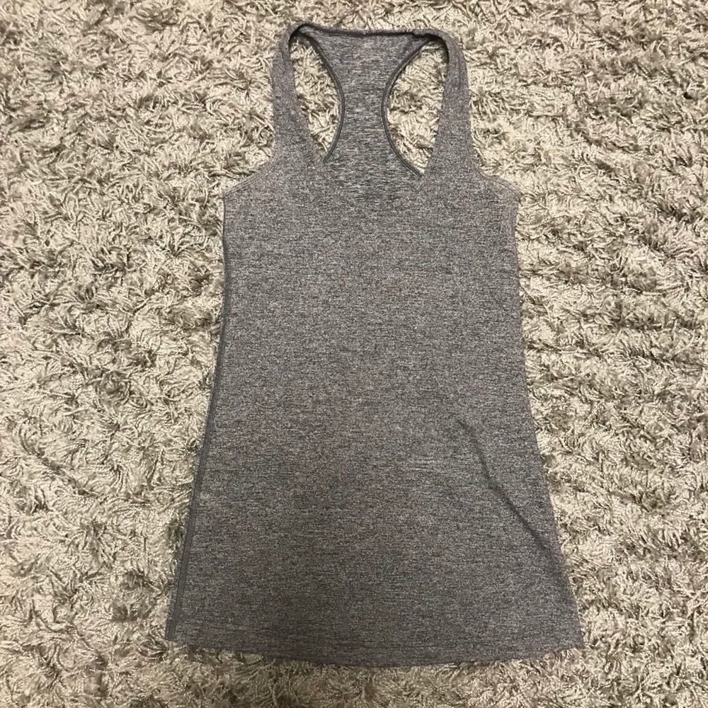grey lululemon tank top
